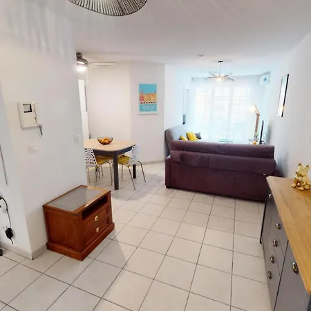 Royal Plaza - Giotto - Tres Joli 2p Climatise En Plein Centre Avec Terrasse Et Parking Prive Mae-9194 * مينتون